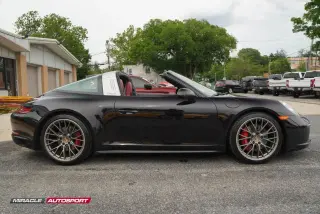 2018 PORSCHE 911