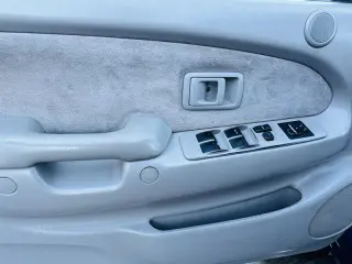 2003 Toyota Tacoma PreRunner V6 4-Door Truck