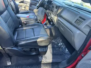 2004 Ford F-250 XLT 4-Door Truck