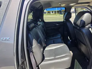 2011 Chevrolet Avalanche LTZ