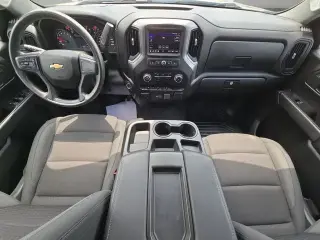 Chevrolet Silverado 1500 2024 4x4 Custom 4dr Crew Cab 6.6 ft. SB