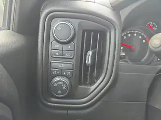 Chevrolet Silverado 1500 2024 4x4 Custom 4dr Crew Cab 6.6 ft. SB