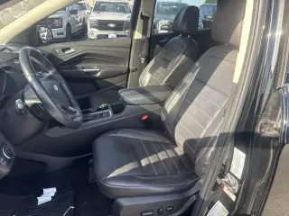 Ford Escape 2017 AWD Titanium 4dr SUV