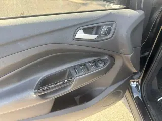 Ford Escape 2017 AWD Titanium 4dr SUV
