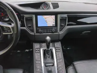 Porsche Macan 2018 AWD 4dr SUV