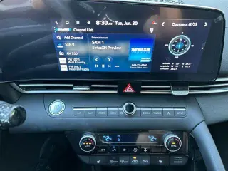 Hyundai ELANTRA 2023