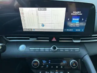 Hyundai ELANTRA 2023