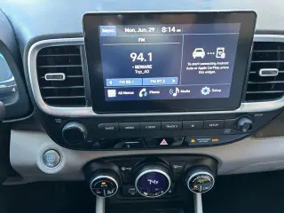 Hyundai VENUE 2026 SEL 4dr Crossover