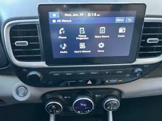 Hyundai VENUE 2026 SEL 4dr Crossover