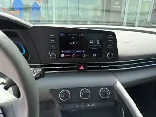 Hyundai ELANTRA 2026 SE 4dr Sedan