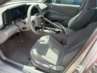 Hyundai ELANTRA 2026 SE 4dr Sedan