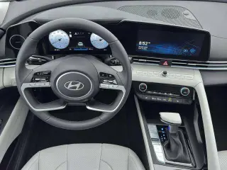 Hyundai ELANTRA 2026 Limited 4dr Sedan