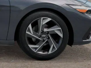 Hyundai ELANTRA 2026 SEL Sport Premium 4dr Sedan