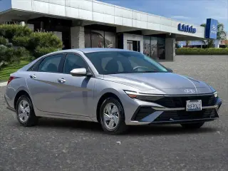 Hyundai ELANTRA 2026 SE 4dr Sedan