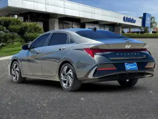 Hyundai ELANTRA Hybrid 2026 Limited 4dr Sedan