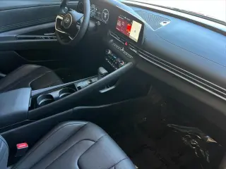 Hyundai ELANTRA Hybrid 2026 Limited 4dr Sedan