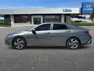 Hyundai ELANTRA Hybrid 2026 Limited 4dr Sedan
