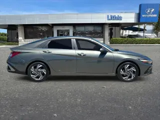Hyundai ELANTRA Hybrid 2026 Limited 4dr Sedan