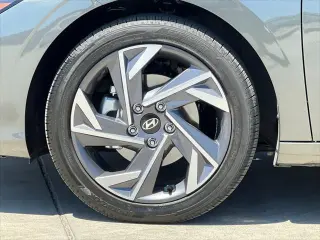 Hyundai ELANTRA Hybrid 2026 Limited 4dr Sedan