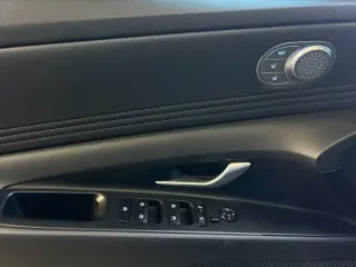 Hyundai ELANTRA Hybrid 2026 Limited 4dr Sedan