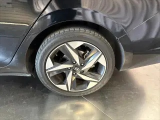 Hyundai ELANTRA 2023 SEL 4dr Sedan