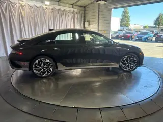 Hyundai IONIQ 6 2023 Limited 4dr Sedan