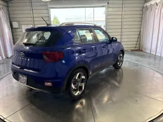 Hyundai VENUE 2023 Limited 4dr Crossover
