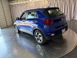 Hyundai VENUE 2023 Limited 4dr Crossover