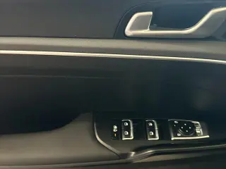 Kia K5 2026 LXS 4dr Sedan