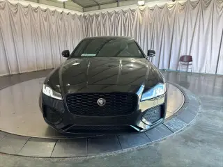 Jaguar XF 2023 P250 SE 4dr Sedan