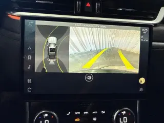 Jaguar XF 2023 P250 SE 4dr Sedan