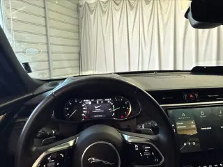Jaguar XF 2023 P250 SE 4dr Sedan