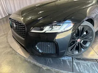 Jaguar XF 2023 P250 SE 4dr Sedan