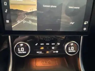 Jaguar XF 2023 P250 SE 4dr Sedan