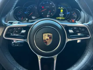 Porsche Cayenne 2016 AWD 4dr SUV