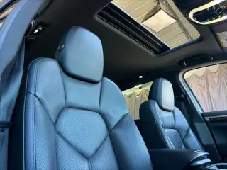 Porsche Cayenne 2016 AWD 4dr SUV