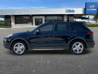 Porsche Cayenne 2016 AWD 4dr SUV