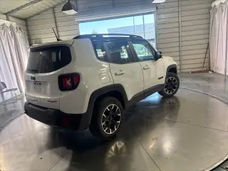 Jeep Renegade 2023 4x4 Trailhawk 4dr SUV