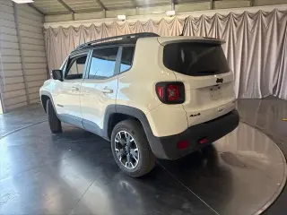 Jeep Renegade 2023 4x4 Trailhawk 4dr SUV