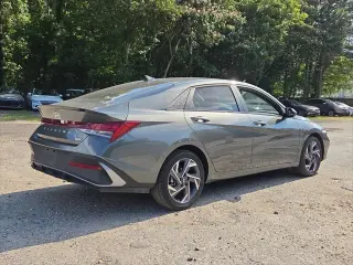 Hyundai ELANTRA Hybrid 2025 SEL Sport 4dr Sedan