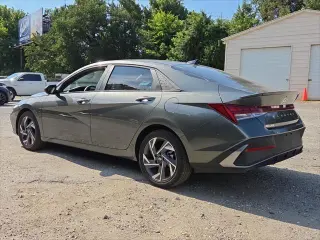 Hyundai ELANTRA Hybrid 2025 SEL Sport 4dr Sedan