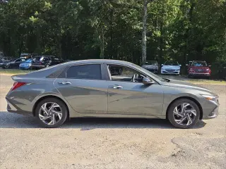 Hyundai ELANTRA Hybrid 2025 SEL Sport 4dr Sedan