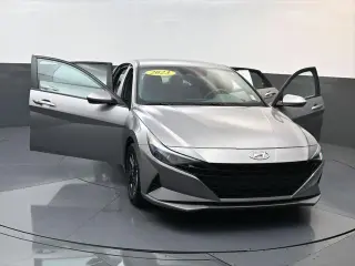 Hyundai ELANTRA 2023 SEL 4dr Sedan