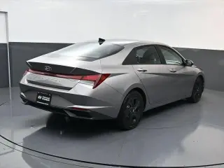 Hyundai ELANTRA 2023 SEL 4dr Sedan