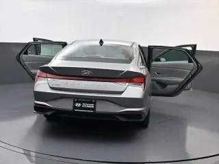 Hyundai ELANTRA 2023 SEL 4dr Sedan