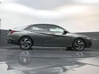Hyundai ELANTRA 2025 SEL Sport 4dr Sedan