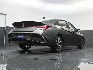 Hyundai ELANTRA 2025 SEL Sport 4dr Sedan