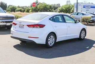 Hyundai ELANTRA 2018 SE 4dr Sedan 6M (US)