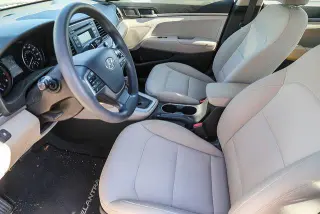 Hyundai ELANTRA 2018 SE 4dr Sedan 6M (US)