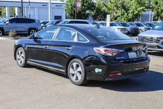 Hyundai SONATA Plug-in Hybrid 2016 Limited 4dr Sedan